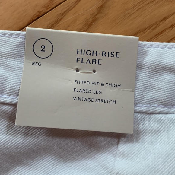 New Universal Threads High Rise Flare size 2 - Picture 6 of 9